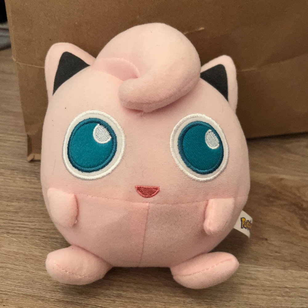 Jigglypuff plushie